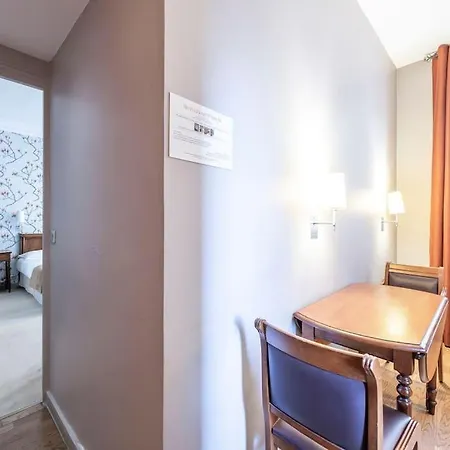 Apartament Le Dujardin - Passy Tour Eiffel A Pied - 4 Personnes- Climatisation - Vue Sur Cour Paryż
