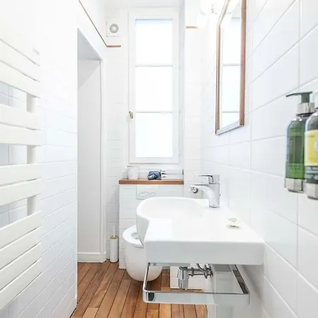 Apartament Le Dujardin - Passy Tour Eiffel A Pied - 4 Personnes- Climatisation - Vue Sur Cour Paryż